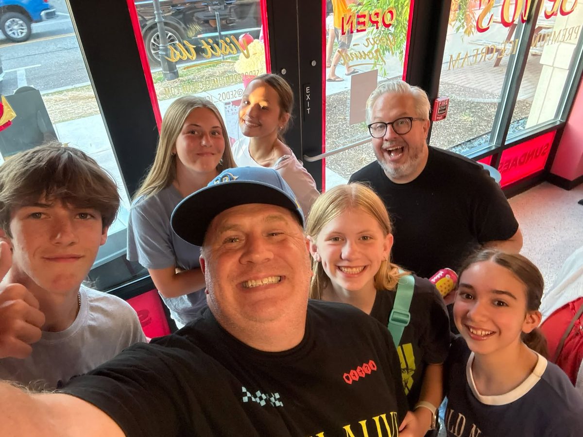 Hickory Ridge YTH students and leaders at an ice cream shop in downtown Milford